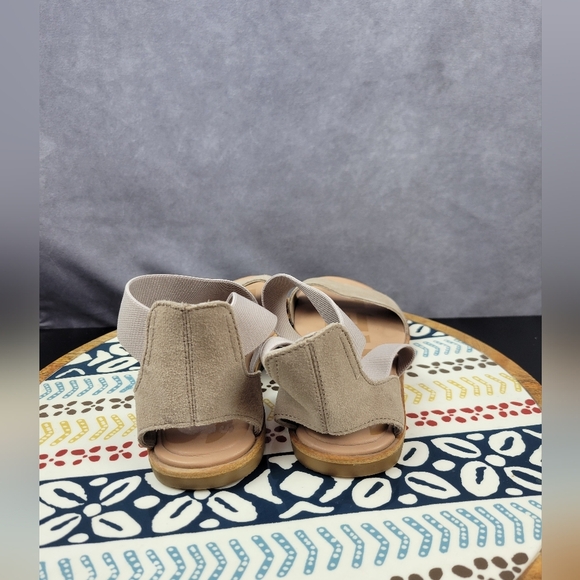 Sorel Ella II Woman Flat Comfy‎ Sandal Size 6.5 main image 9